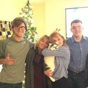 Meet your Posher, Karin